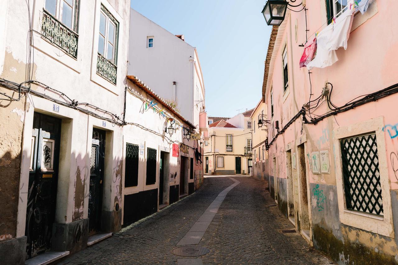 Lisbon South Hostel Almada Exterior photo
